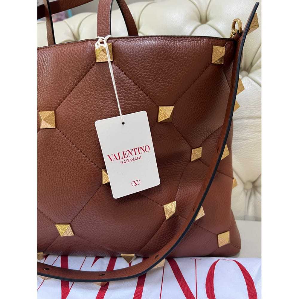 Valentino Garavani Leather tote - image 7