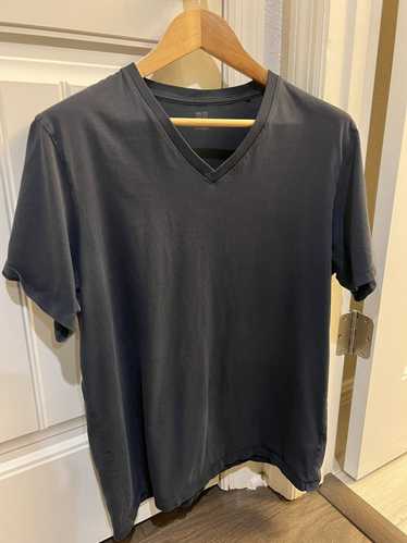 Uniqlo Navy Blue Uniqlo Mens V Neck T-Shirt