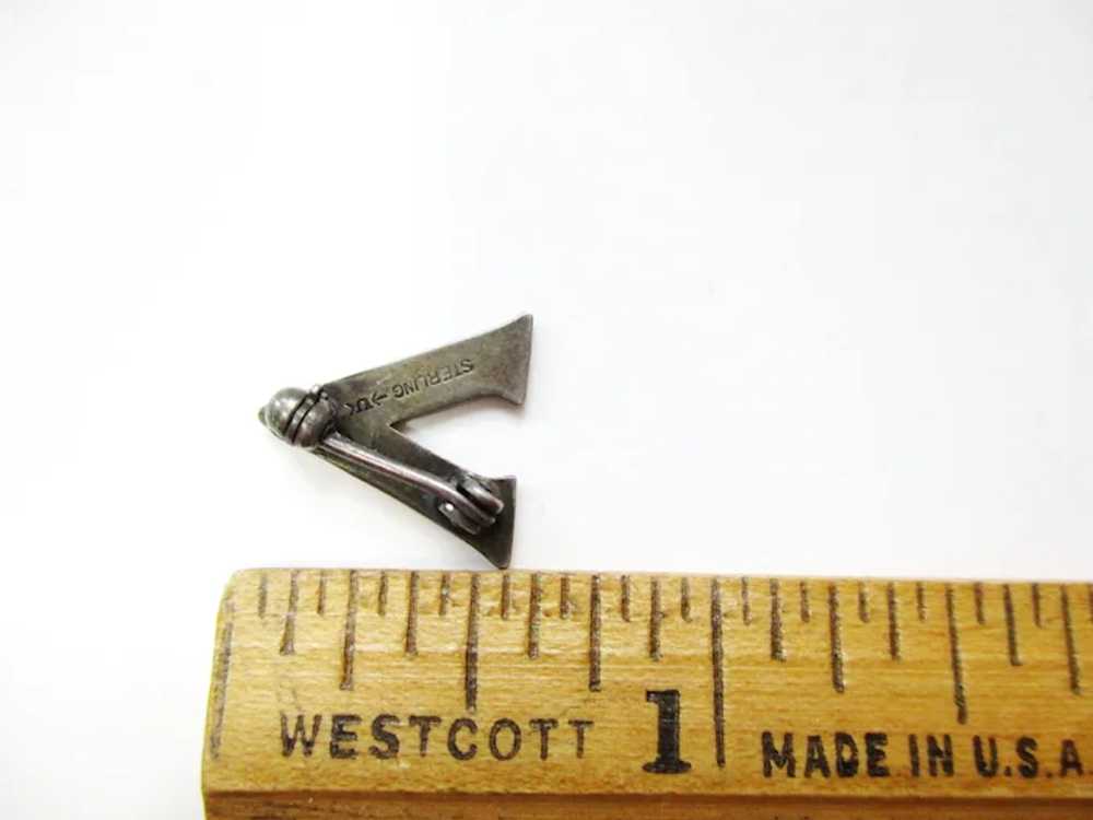 WWII Victory Pin V for Victory Brooch Small Marca… - image 9