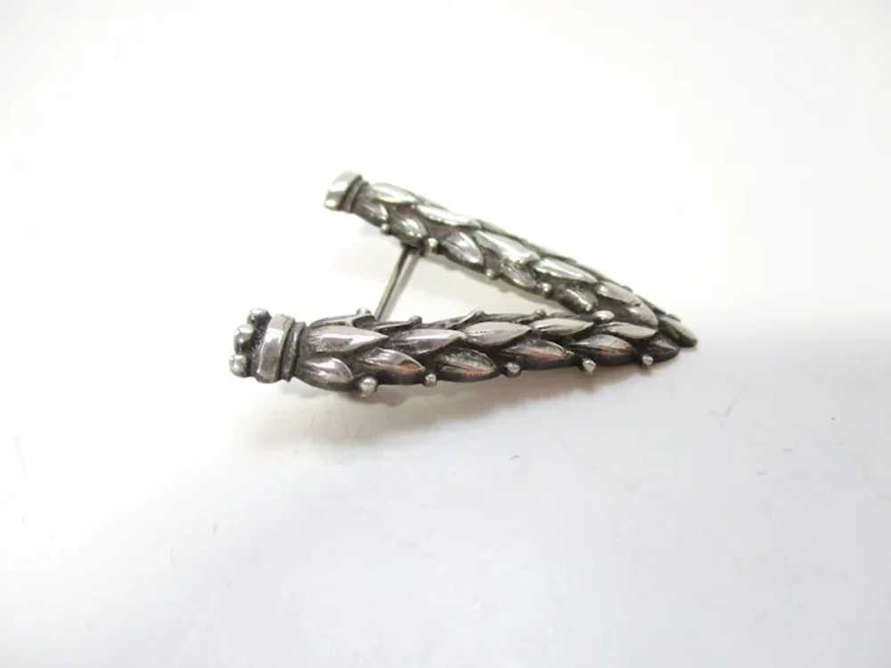 WWII Victory Pin V for Victory Brooch Sterling Vi… - image 3