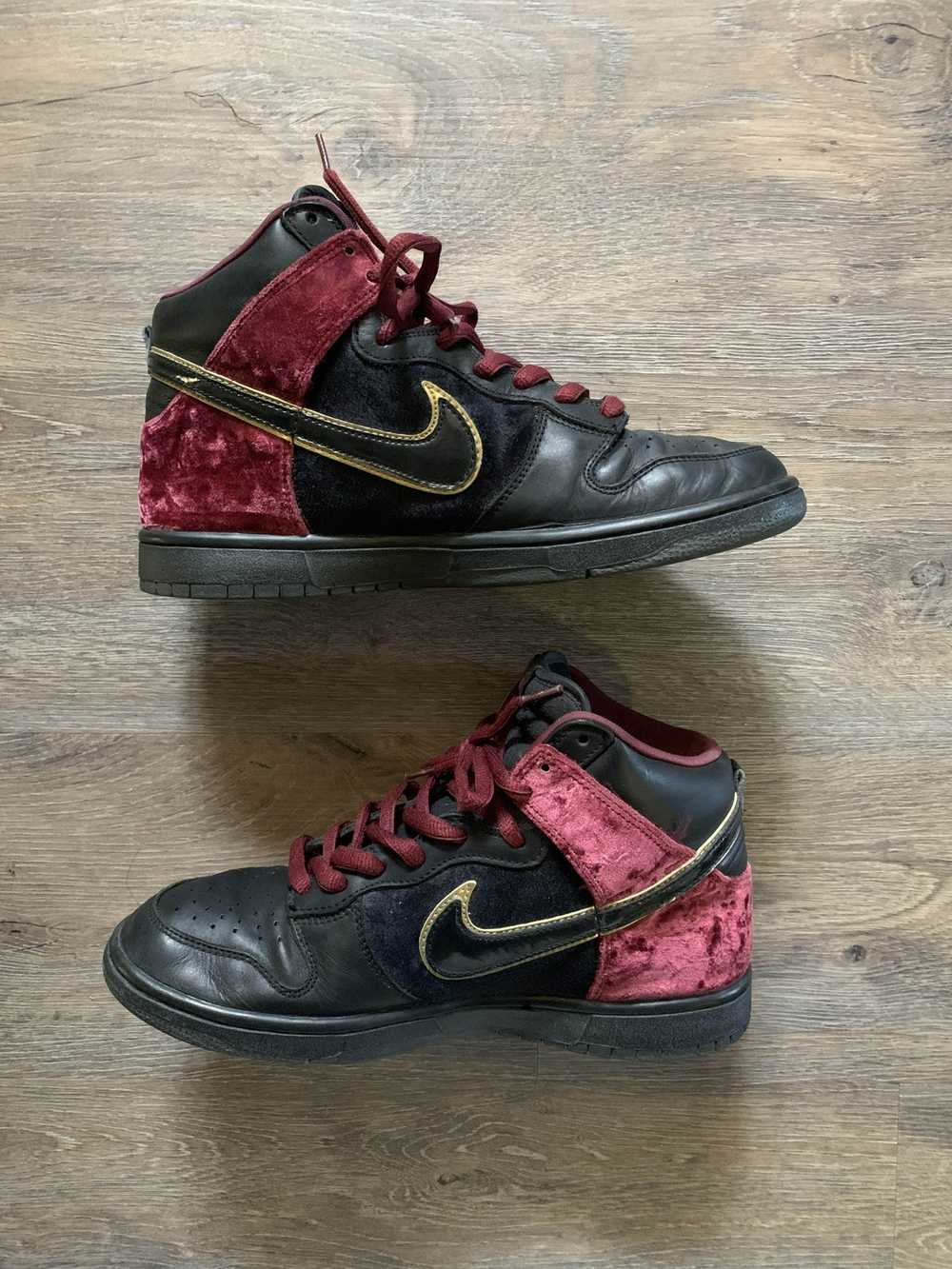 Nike Dunk High Premium SB Bloody Sunday - image 2