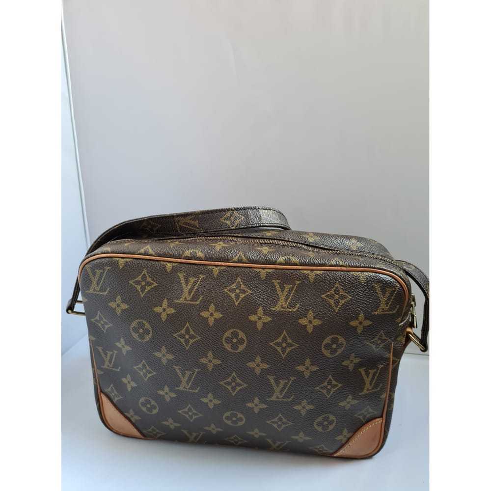 Louis Vuitton Nile leather crossbody bag - image 6