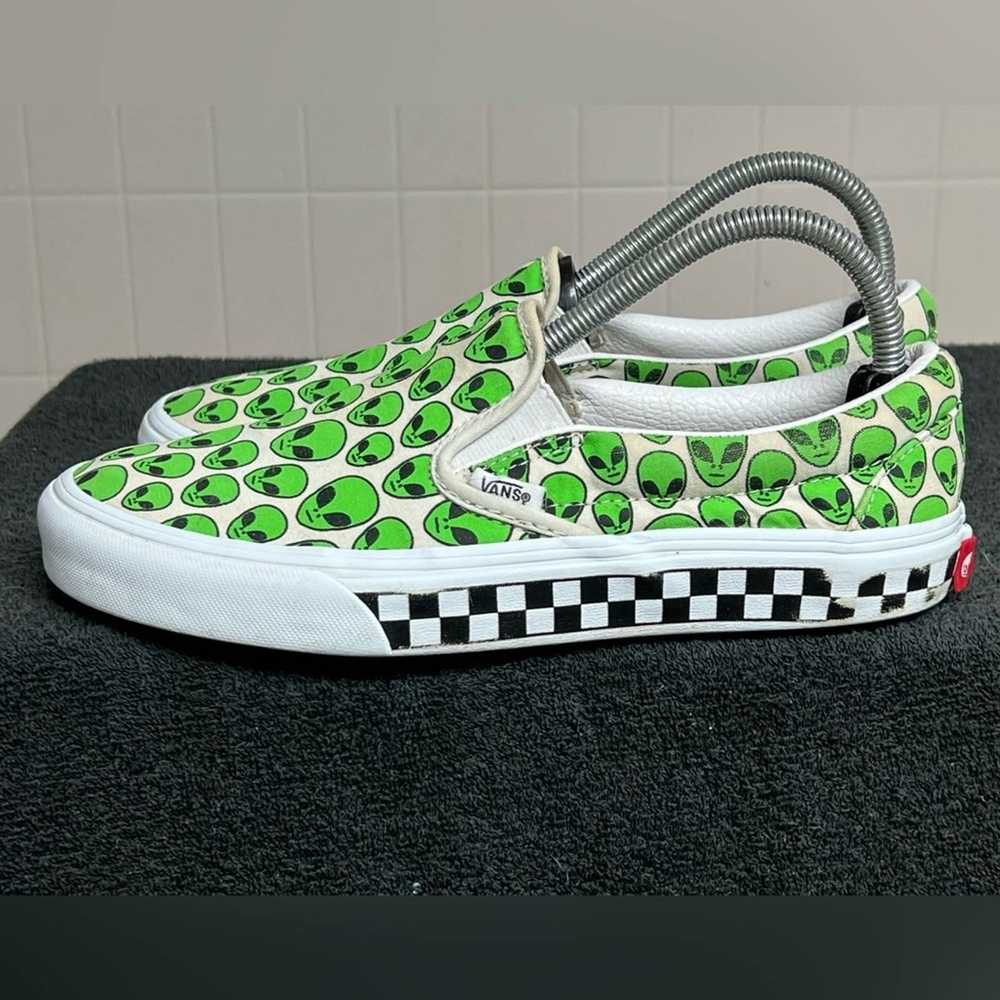 Vans 2025 alien print