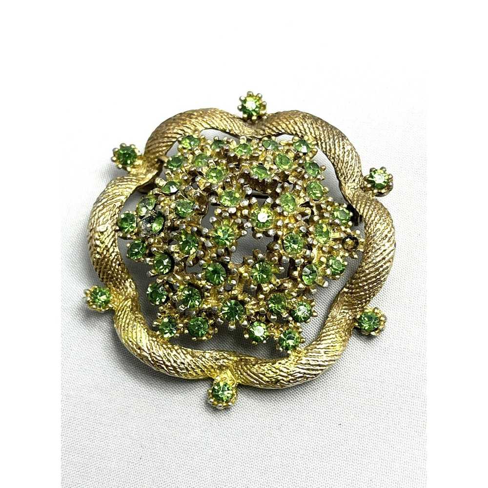 Vintage Vintage Green Rhinestone Floral Brooch Pin - image 1