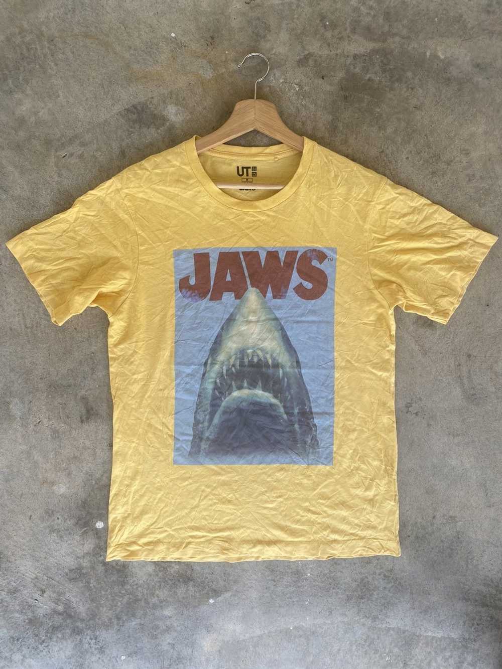 Movie × Uniqlo Rare!! Uniqlo X Jaws t-shirt nice … - image 1