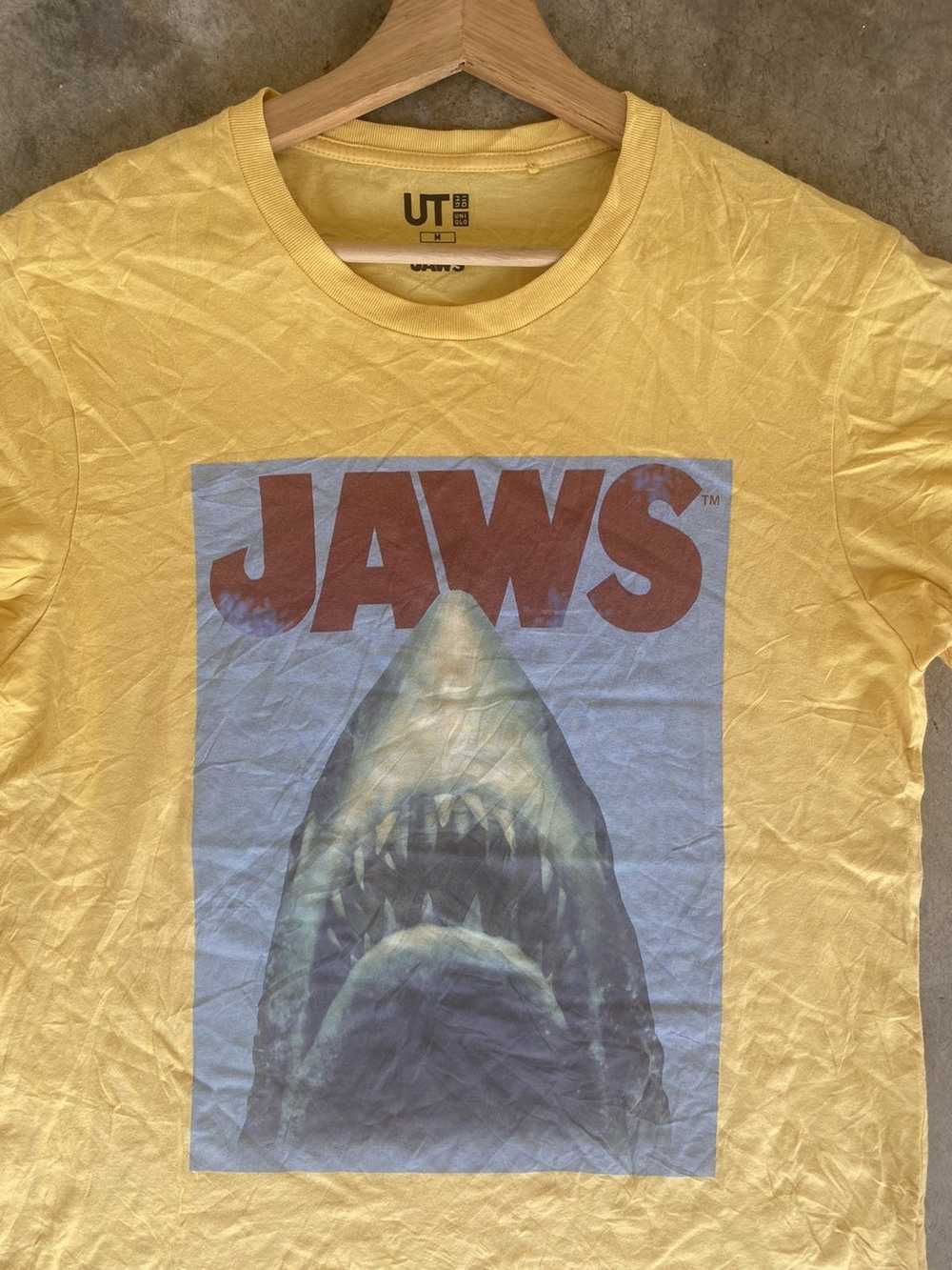 Movie × Uniqlo Rare!! Uniqlo X Jaws t-shirt nice … - image 2