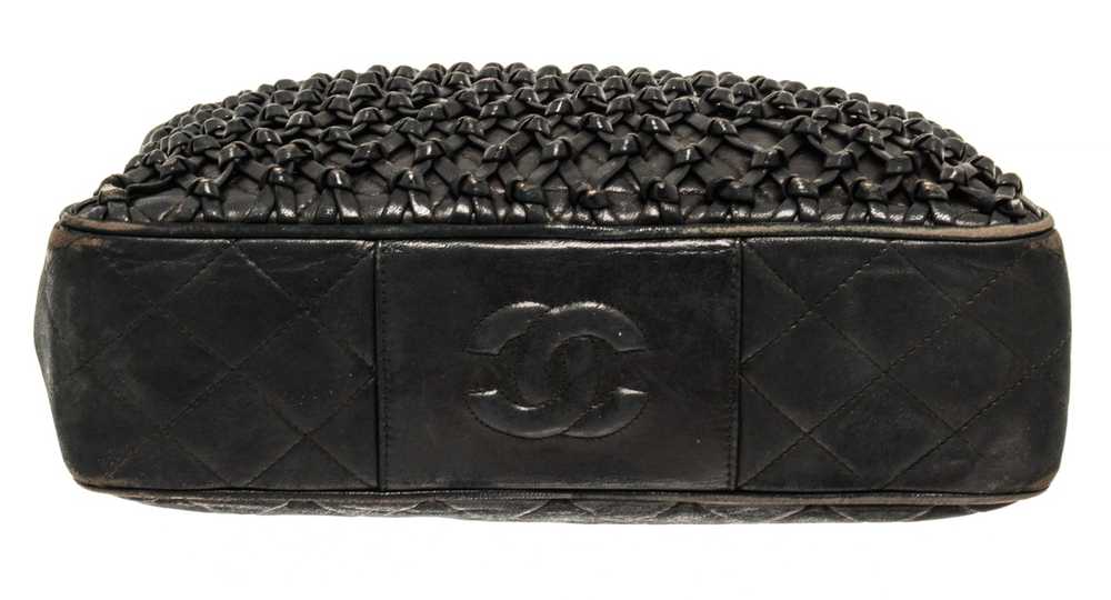 Chanel Chanel Navy Lambskin Chain Shoulder Bag - image 4
