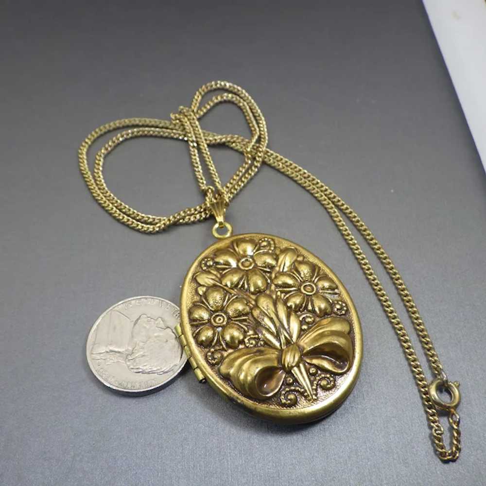 Repousse' Larger Locket, Holds Two Nice Size Phot… - image 7