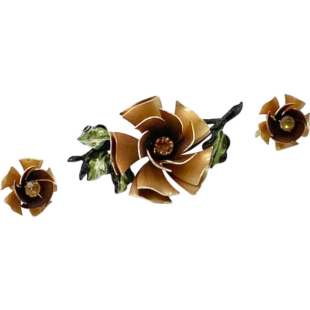 Coro Demi Parure Large Flower Pin Earrings Gold-t… - image 1