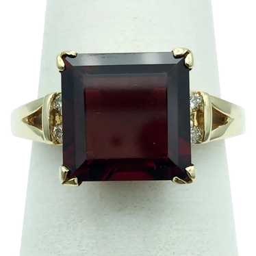 14K Garnet and Diamond Ring - image 1