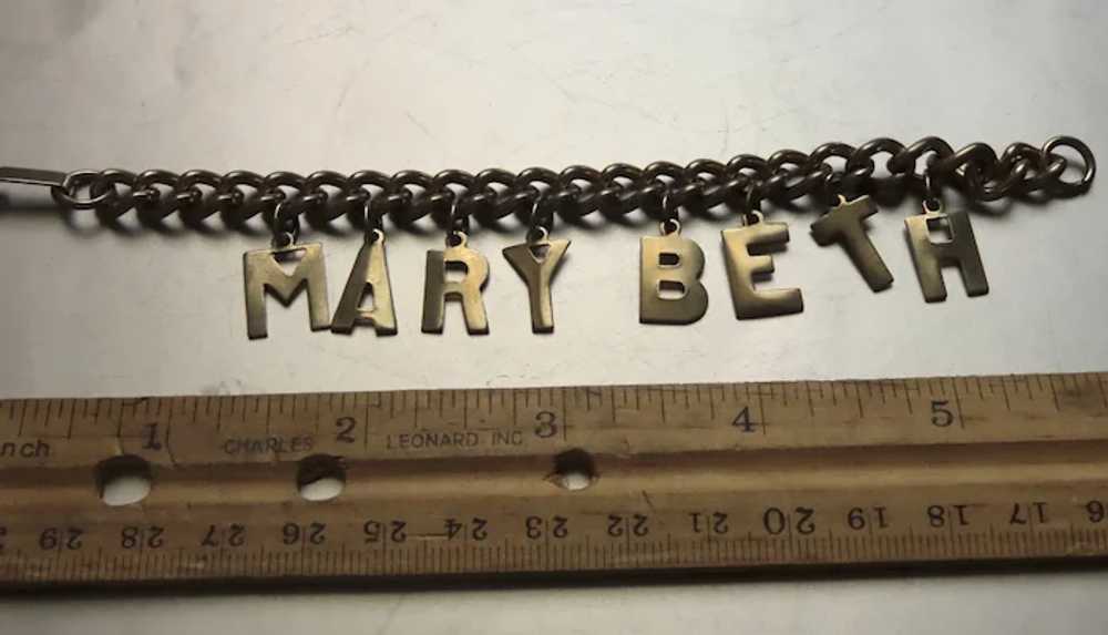 Small Child's Charm Bracelet that Reads "Mary Bet… - image 5