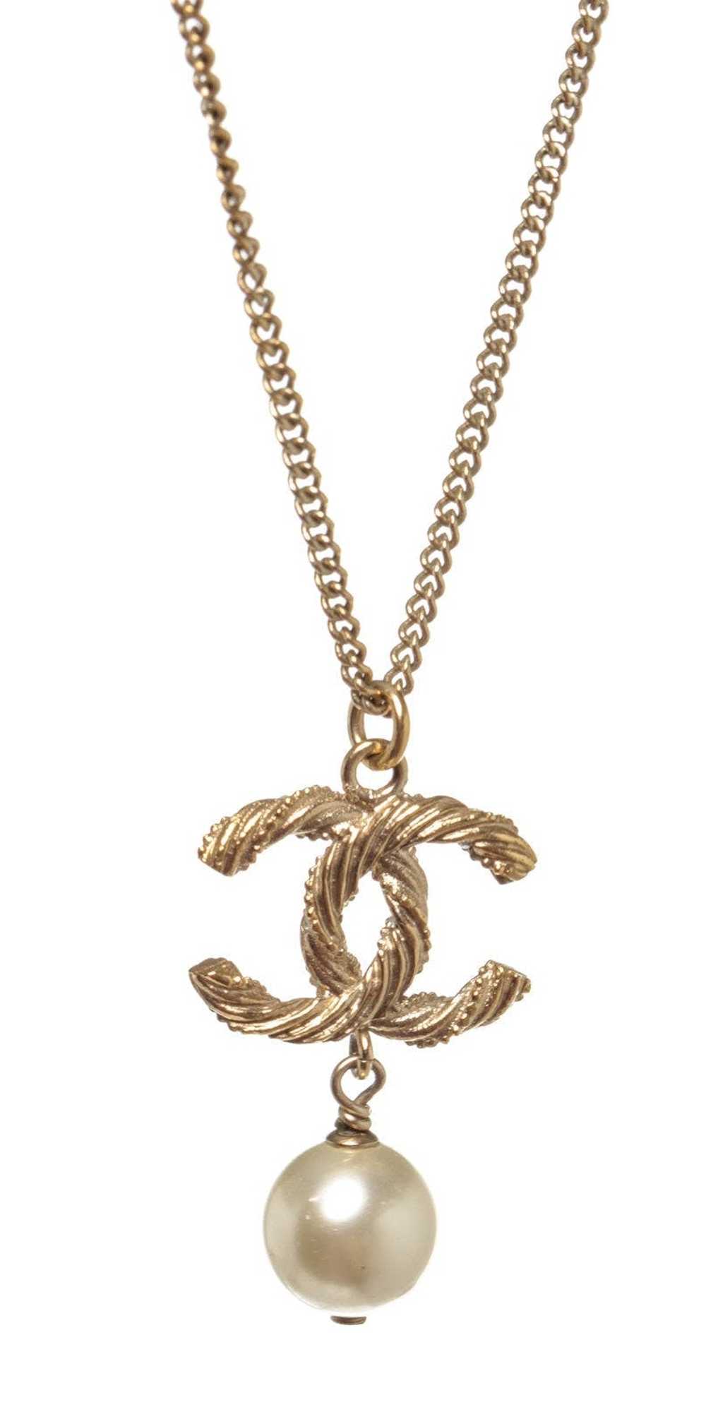 Chanel Chanel CC Dangle Pearl Pendant Gold-tone N… - image 5