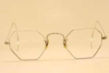 B and l eyeglass - Gem
