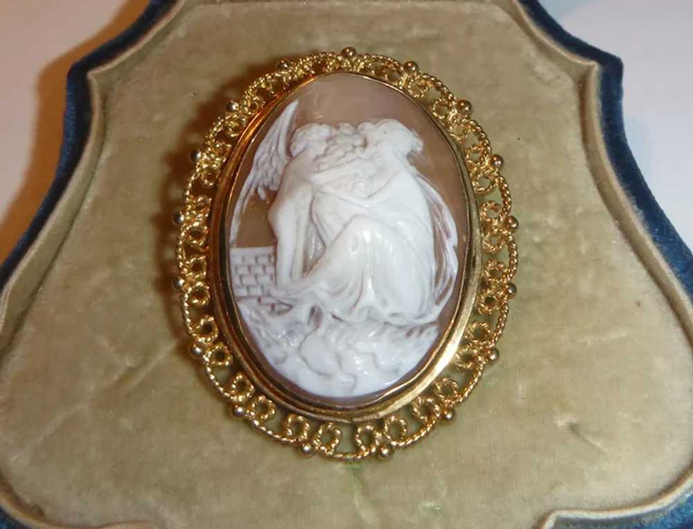 Antique 9 K Gold Cameo Pin - image 5