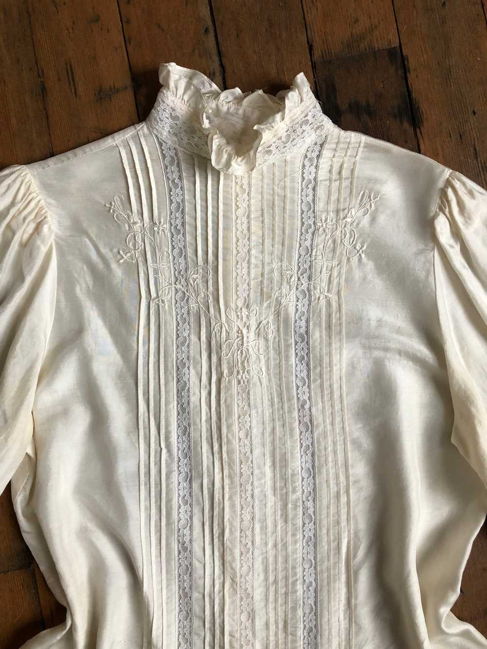 vintage 1970s does Victorian blouse {m} - image 5