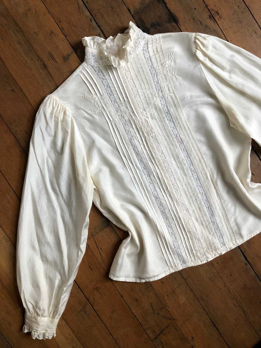 vintage 1970s does Victorian blouse {m} - image 7