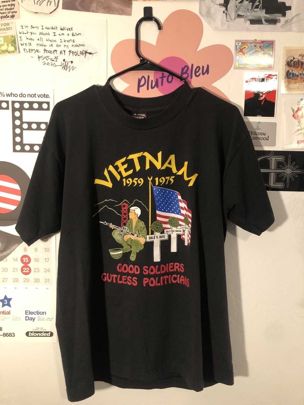 Fruit Of The Loom × Vintage 1995 Vietnam War Shirt - image 1