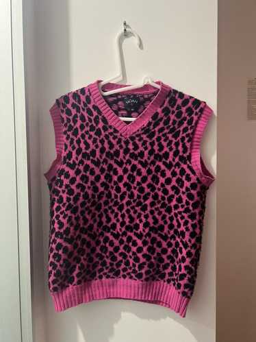 Noah Pink leopard cheetah sweater vest