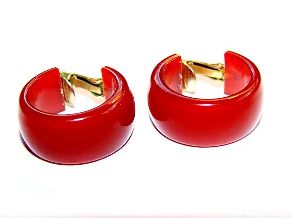 Lovely CRANBERRY Bakelite Earrings - Vintage 1930… - image 7