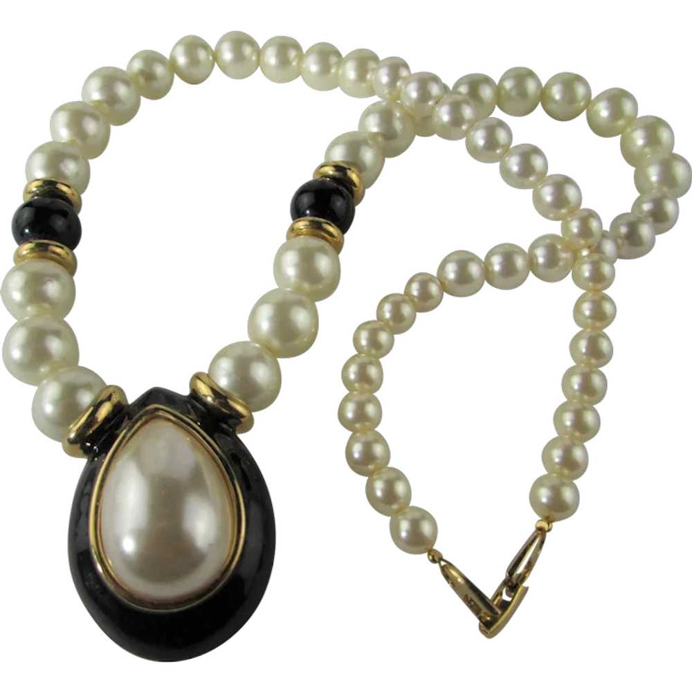 Napier Faux Pearl Necklace With Dramatic Center F… - image 1