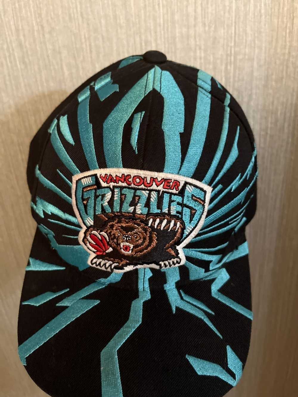 Mitchell & Ness Vancouver Grizzlies snap back - image 8