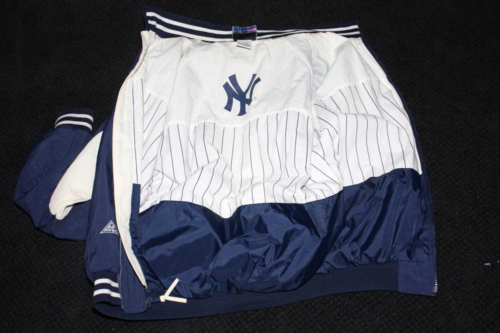 Apex One Apex One New York Yankees Medium M Jacket - image 2