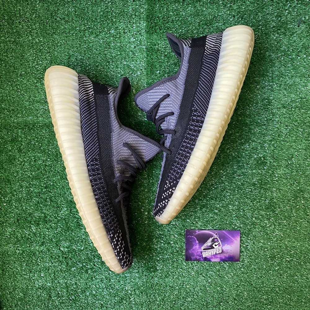 Adidas yeezy 350 v2 carbon - image 1