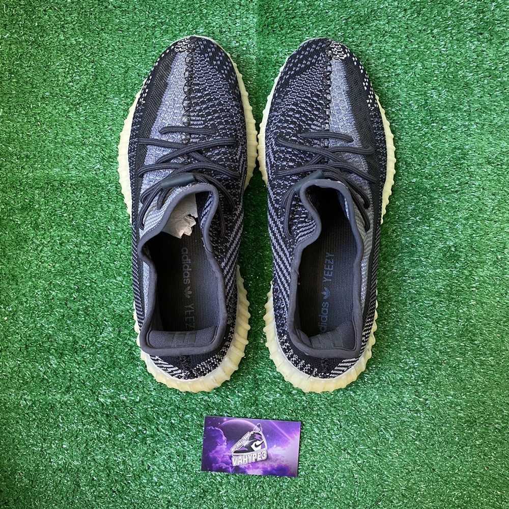 Adidas yeezy 350 v2 carbon - image 3