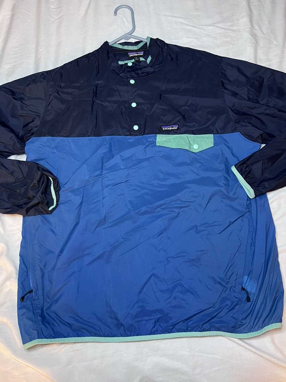 Patagonia Patagonia 1/4 Button Up Wind Breaker Li… - image 1