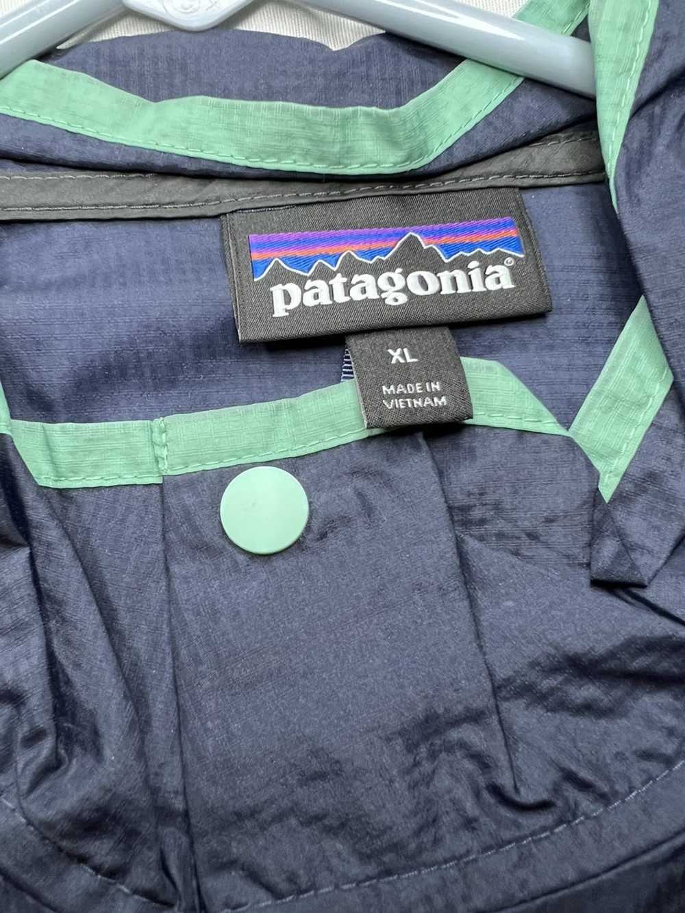 Patagonia Patagonia 1/4 Button Up Wind Breaker Li… - image 2