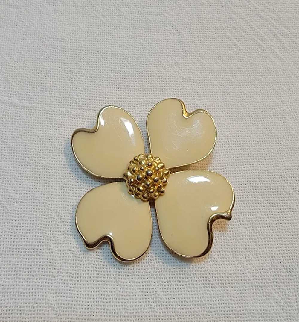 Goldtone and enamel flower brooch - image 3