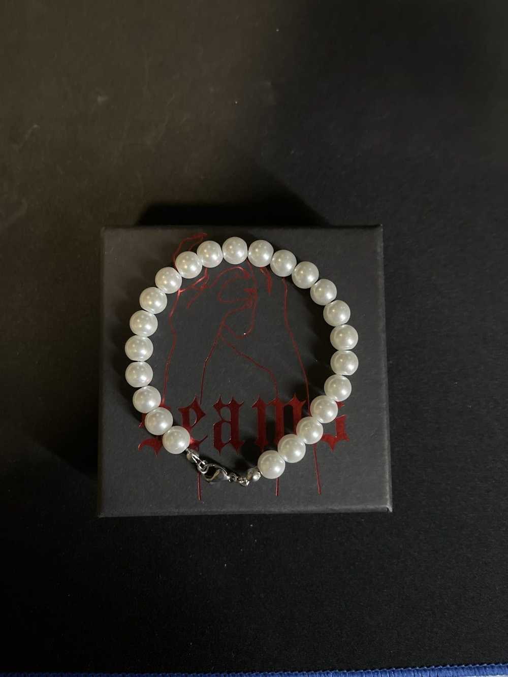 Jewelry Seams Pearl Bracelet - image 1