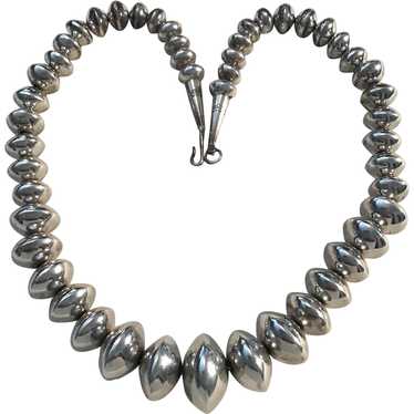 Navajo sterling graduated bead Vintage Necklace - image 1