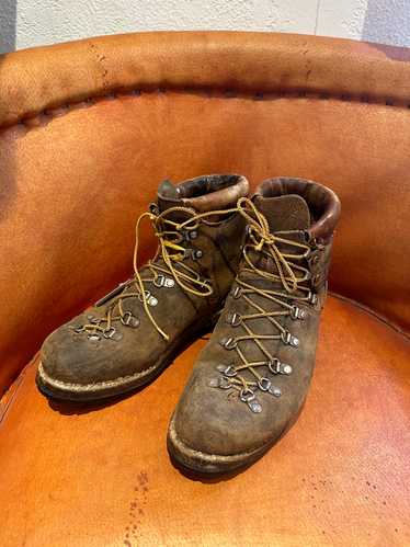 1970's Bass Hiking Boots Vibram Soles 11