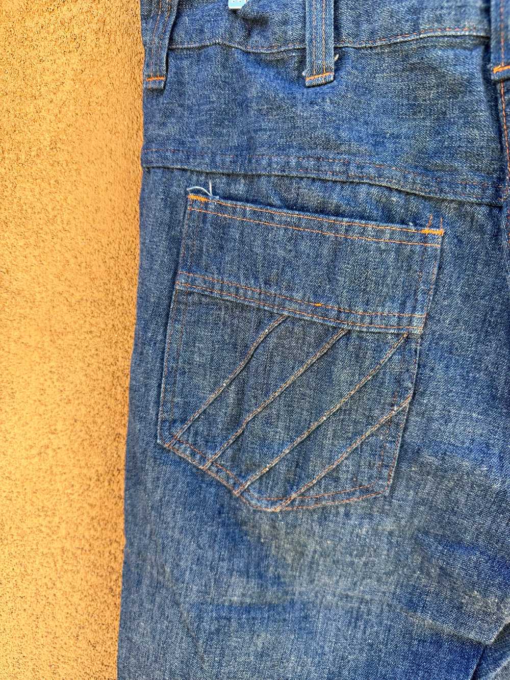 Jeans Joint 70's Bell Bottoms 34 x 29 - image 2