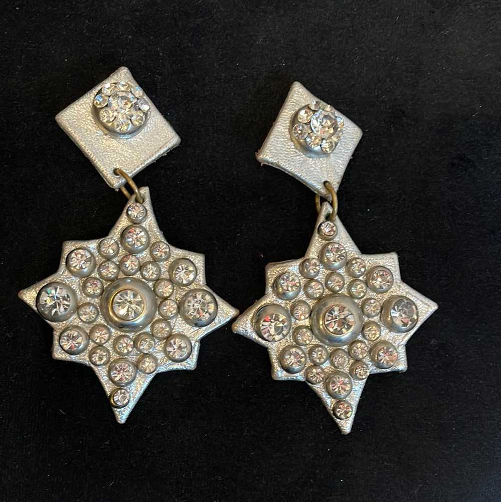 Silver leather star earrings - image 1
