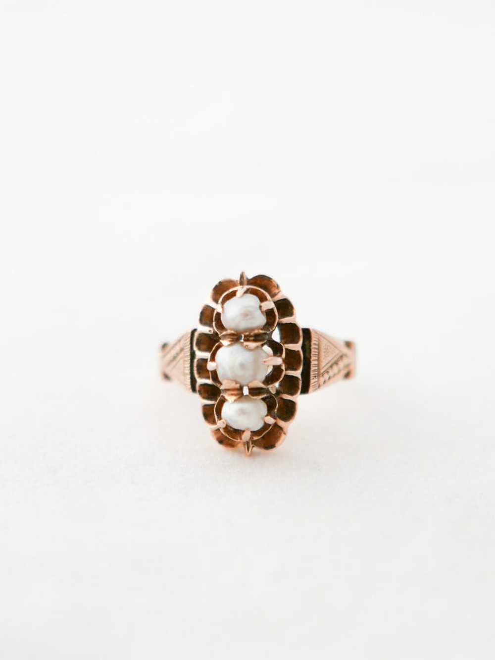 Antique 14K Gold Triple Pearl Ring - image 2