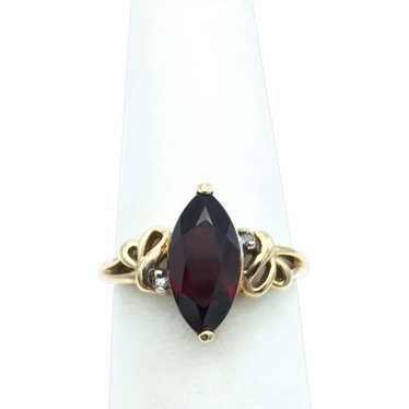 10k Garnet and Diamond Ring - image 1