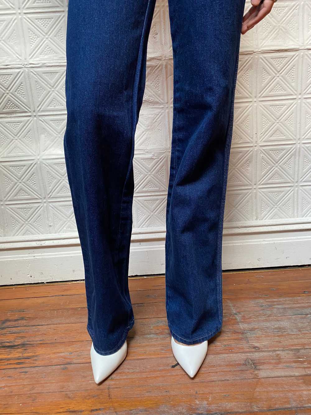 vintage Levi’s jeans / 1970s Levis dark wash stov… - image 8