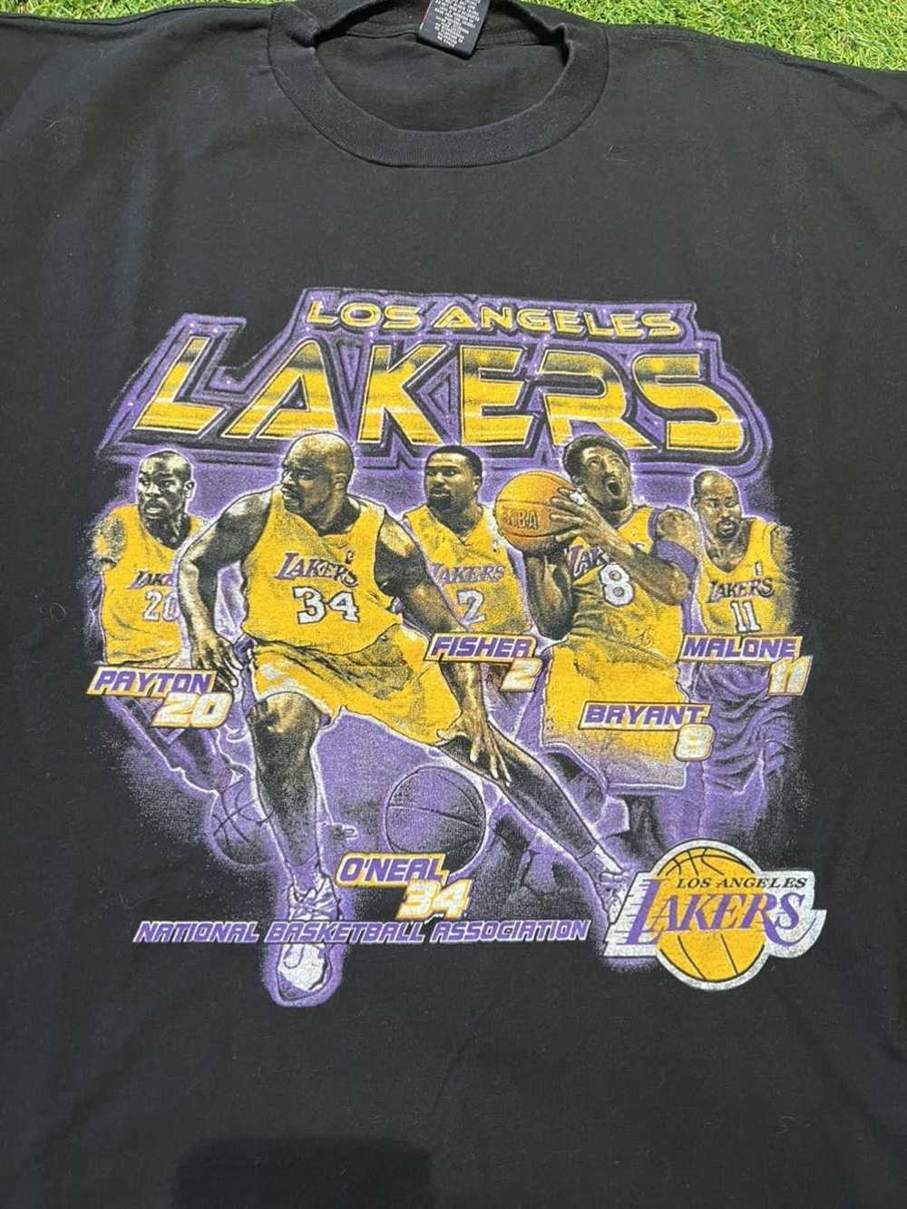 Vintage Los Angeles Lakers Reloaded 2004 Finals Kobe Shaq T-Shirt USA Mens