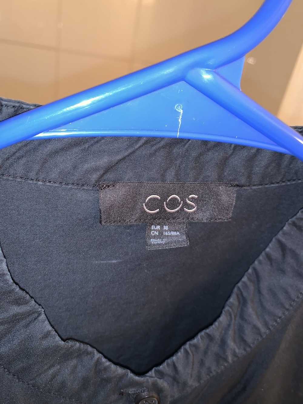 Cos Cos Multilayer black short sleeve shirt dress - image 2