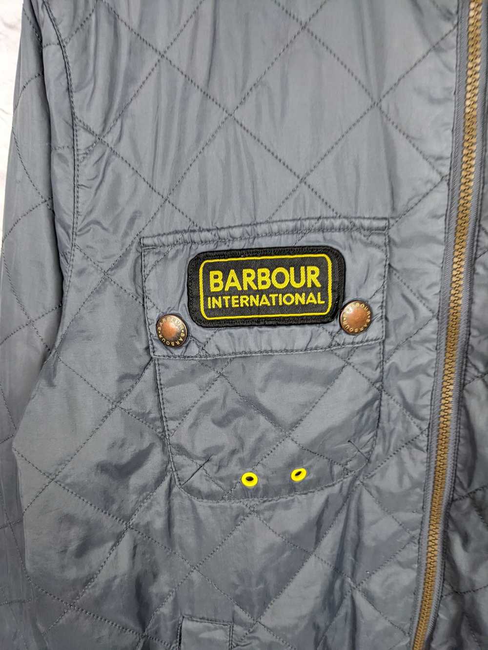 Barbour Barbour light jacket grey international w… - image 11