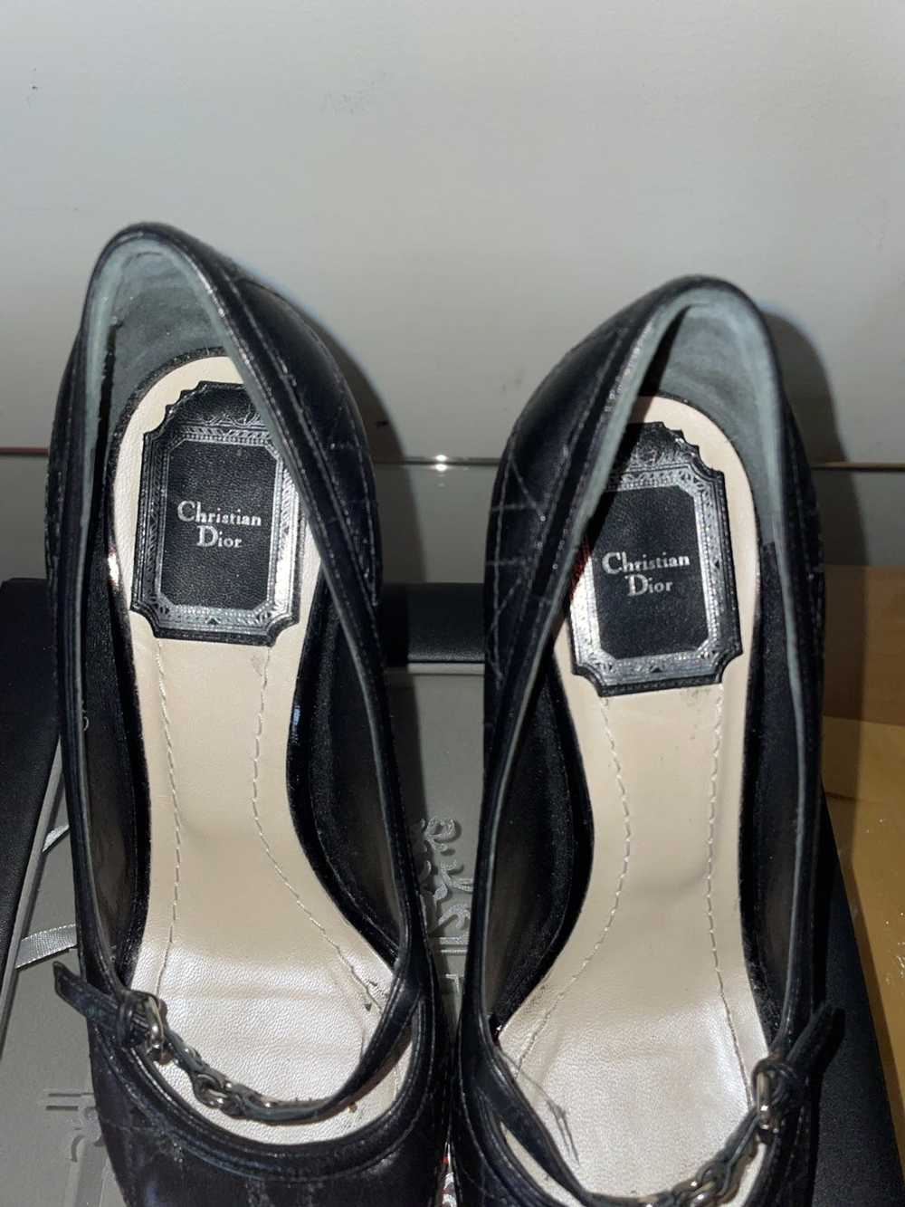 Dior Leather peep toe. Cannage buckle pump. - image 3
