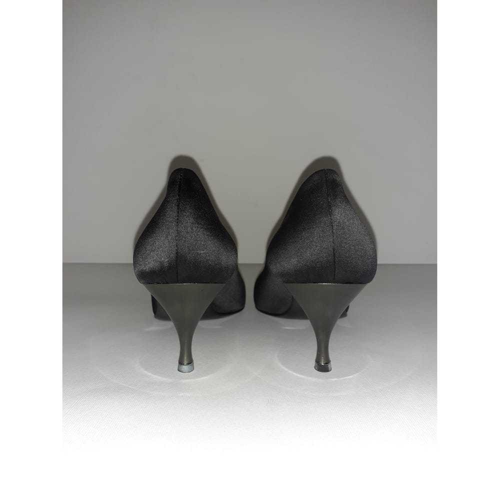 Casadei Velvet heels - image 5