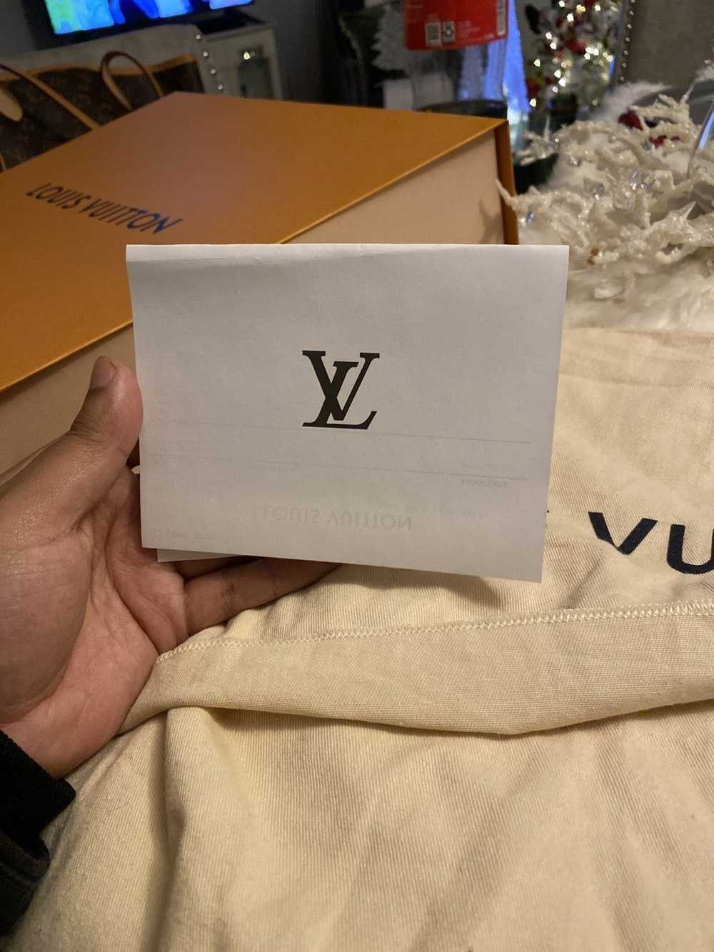 Louis Vuitton Riñonera LV Campus Gris ref.282591 - Joli Closet