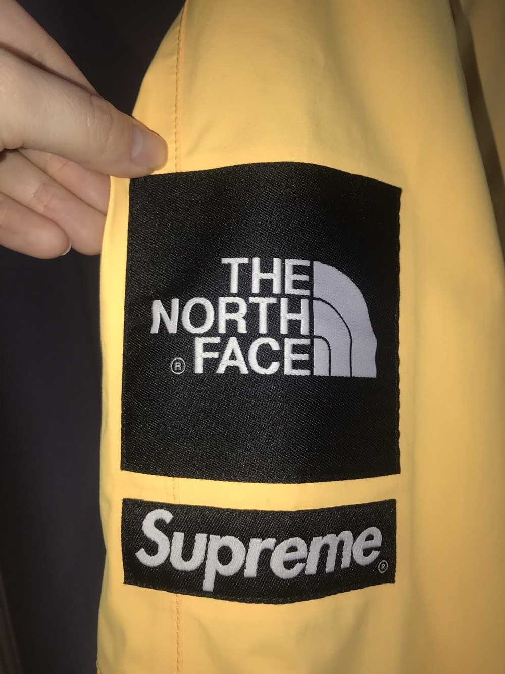 Supreme Supreme x The North Face Trans Antarctic … - image 12