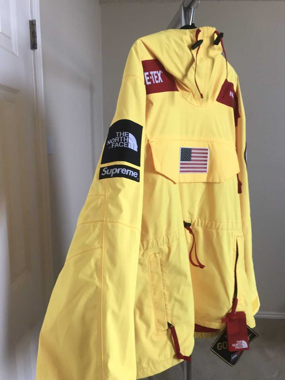 Supreme Supreme x The North Face Trans Antarctic … - image 4