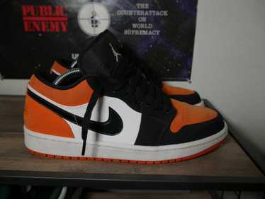 Nike Jordan 1 low shattered backboard - image 1