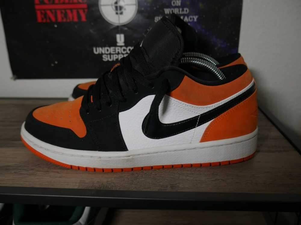 Nike Jordan 1 low shattered backboard - image 2