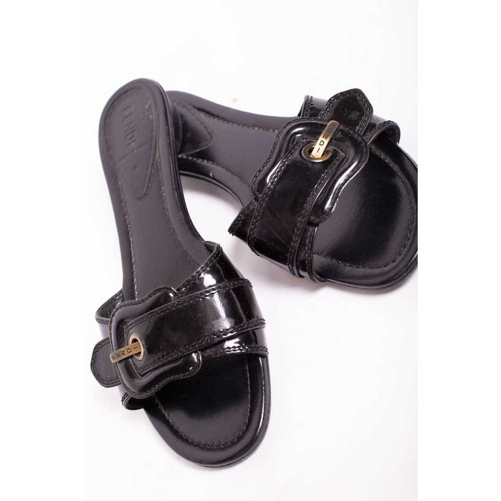 Fendi Vintage FENDI Black Patent Leather B Buckle… - image 4
